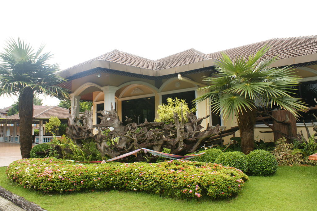 Juntra Resort & Hotel Nakhon Nayok Exterior photo